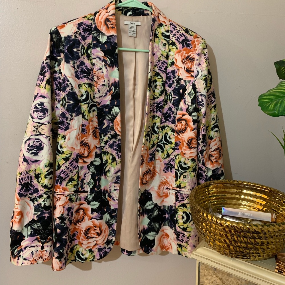 Bar lll blazer size S true 6,8